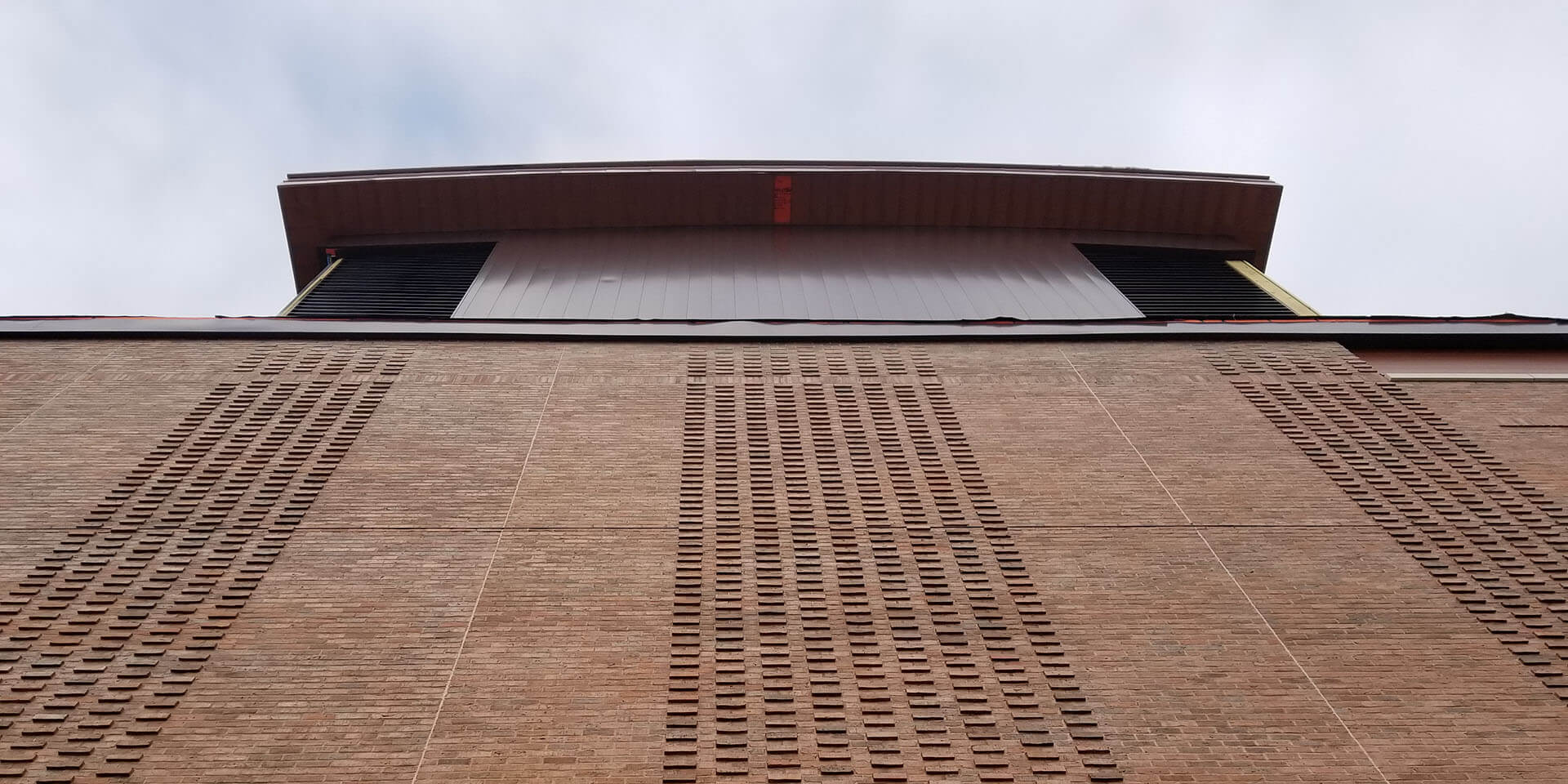 Exterior brick wall at The Jackson Laboratory